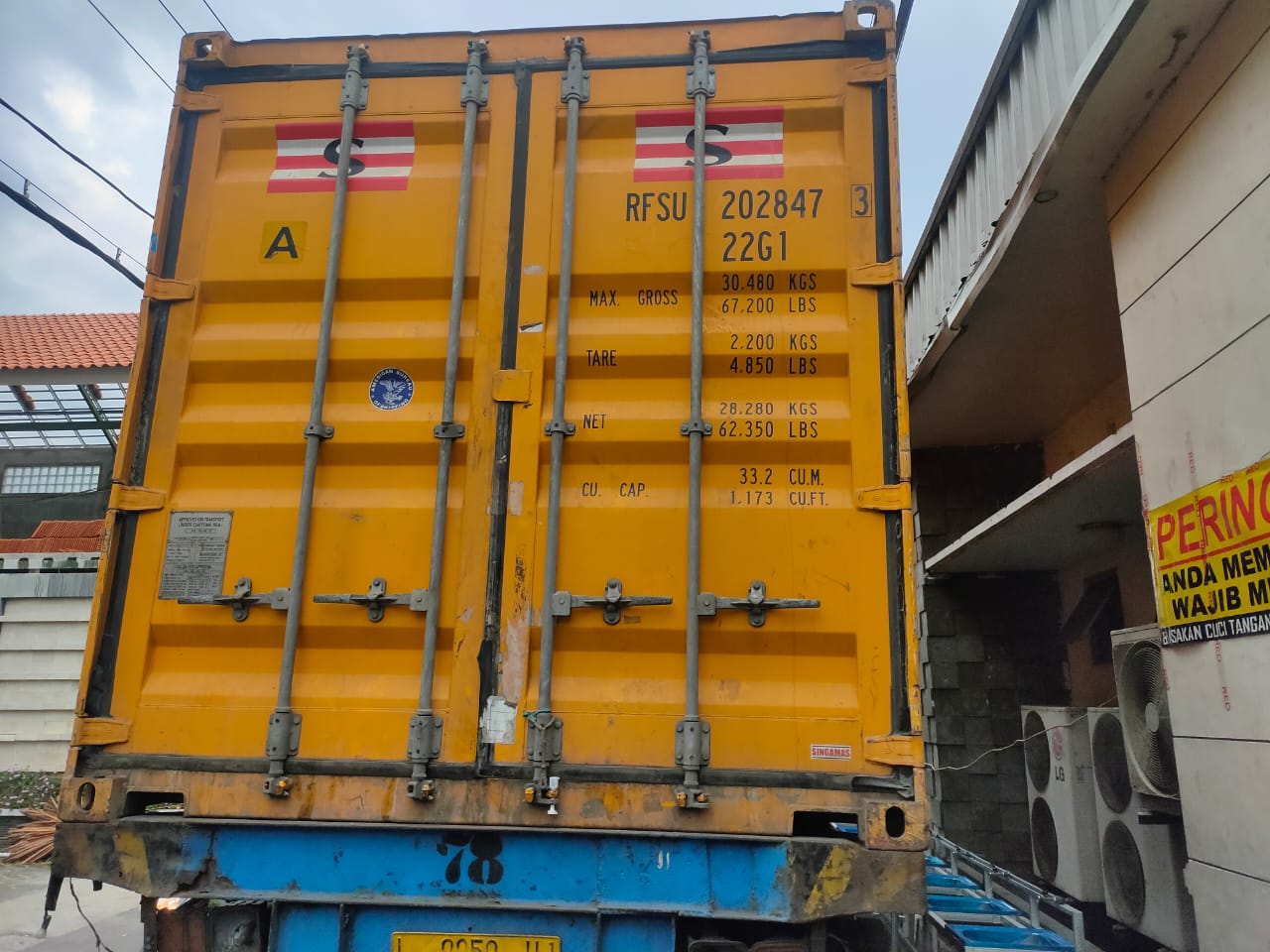 Ekspedisi via container Sangatta Surabaya