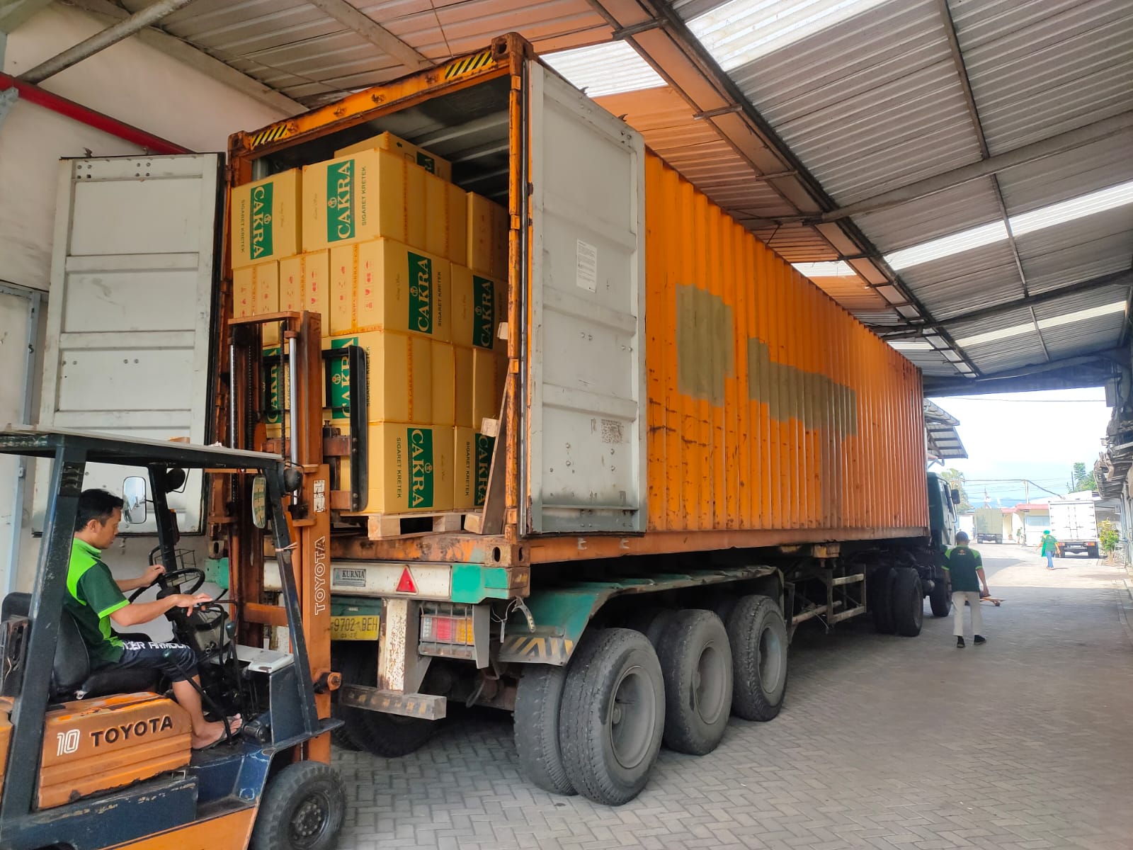 Jasa Ekspedisi Container Jakarta ke Baubau