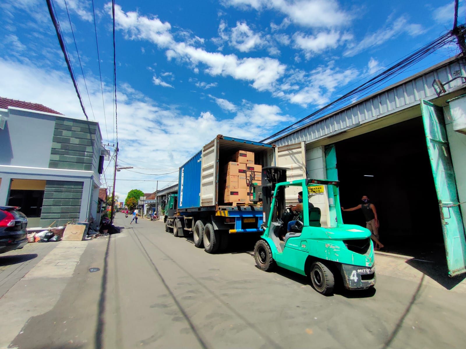 Jasa pengiriman barang via container murah dari Jakarta ke Mataram