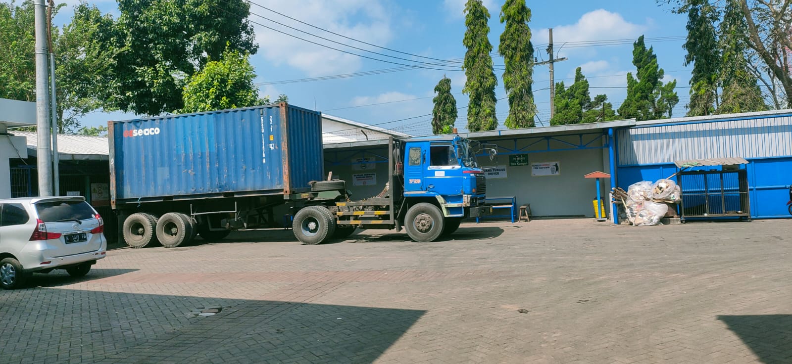 Ekspedisi via kontainer Surabaya ke Banggai Laut Sulawesi Tengah