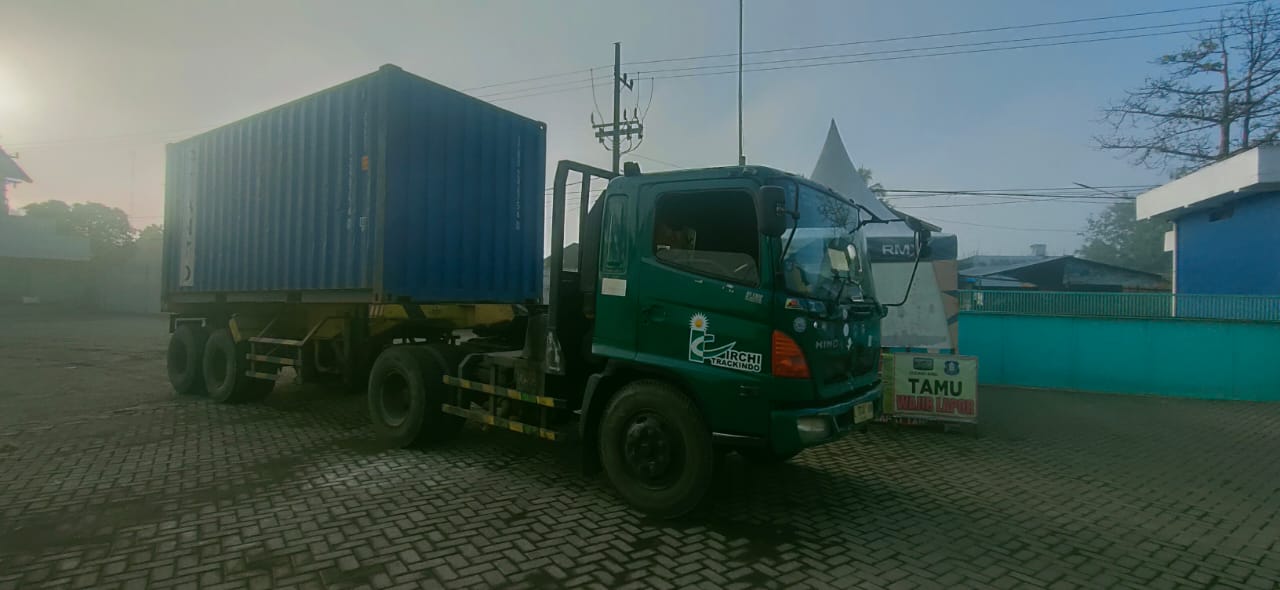 Jasa Ekspedisi via kontainer dari Surabaya ke Labuan Bajo